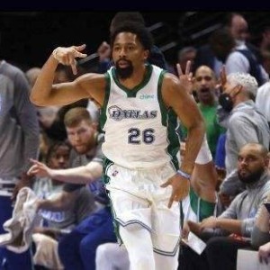 开云体育网页版登录入口-谁说我们是交易输家？丁威迪火速融入减轻077负担