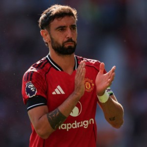 开云官方网-索要40万周薪！曼联核心未来突变，计算未来，高层担忧|B费|德布劳内|德赫亚|布鲁诺·费尔南德斯|英超_新浪体育_新浪新闻